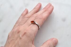 Vintage Minimalist Orange Gemstone Ring - Size 8